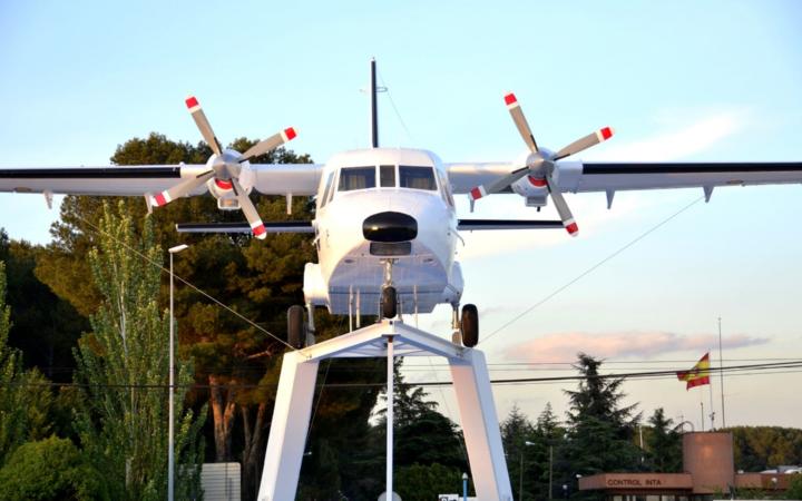 Avion Glorieta en INTA